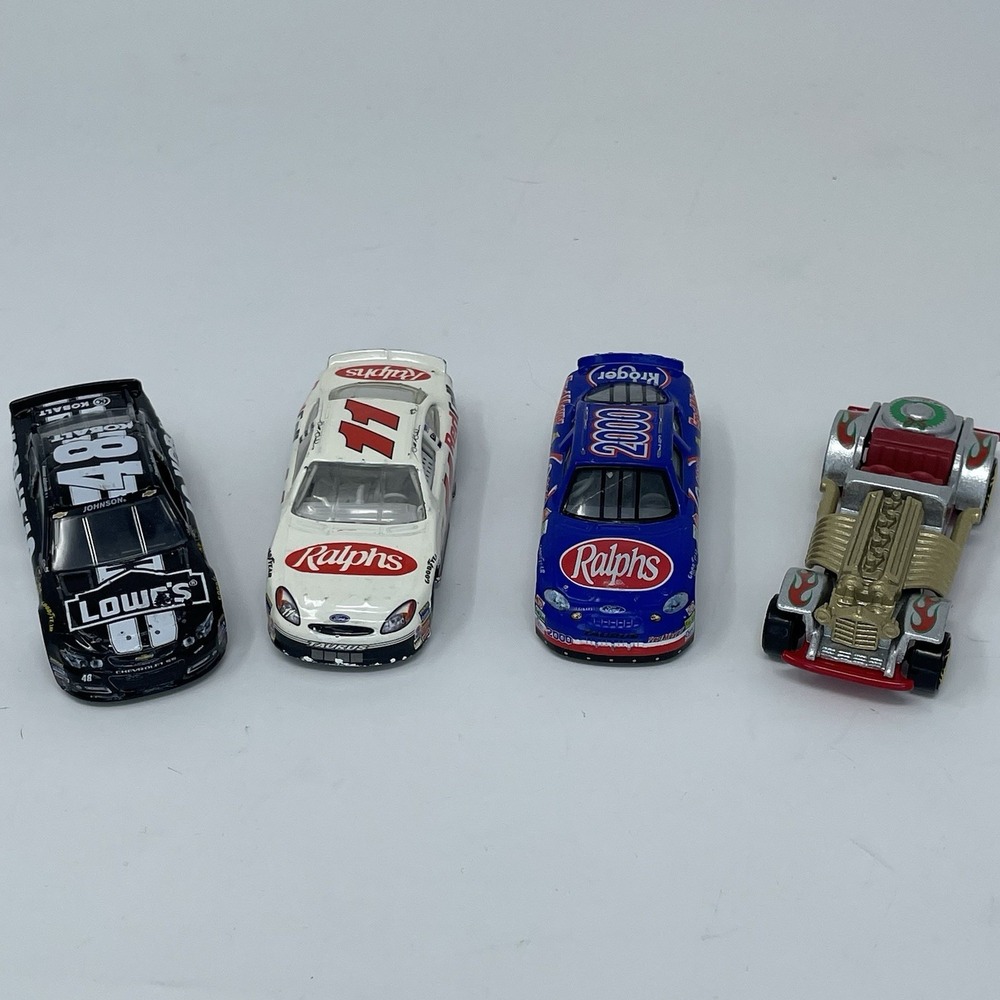 Lot Of 4 Hotwheels Diecast 04 Holiday Sweet 16 14 Johnson 99 Bodine 00 Champions